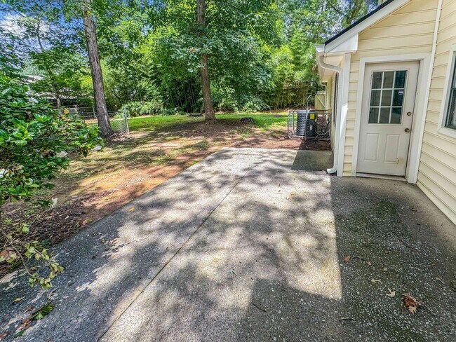 Building Photo - Renovated 4BR Home in Walton HS East Cobb