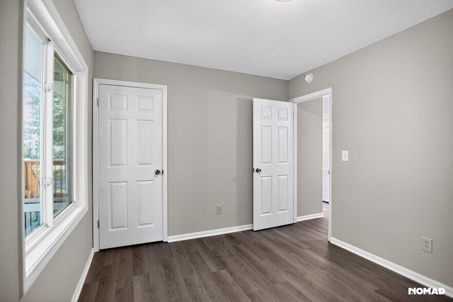 Building Photo - 10 New Bern Dr