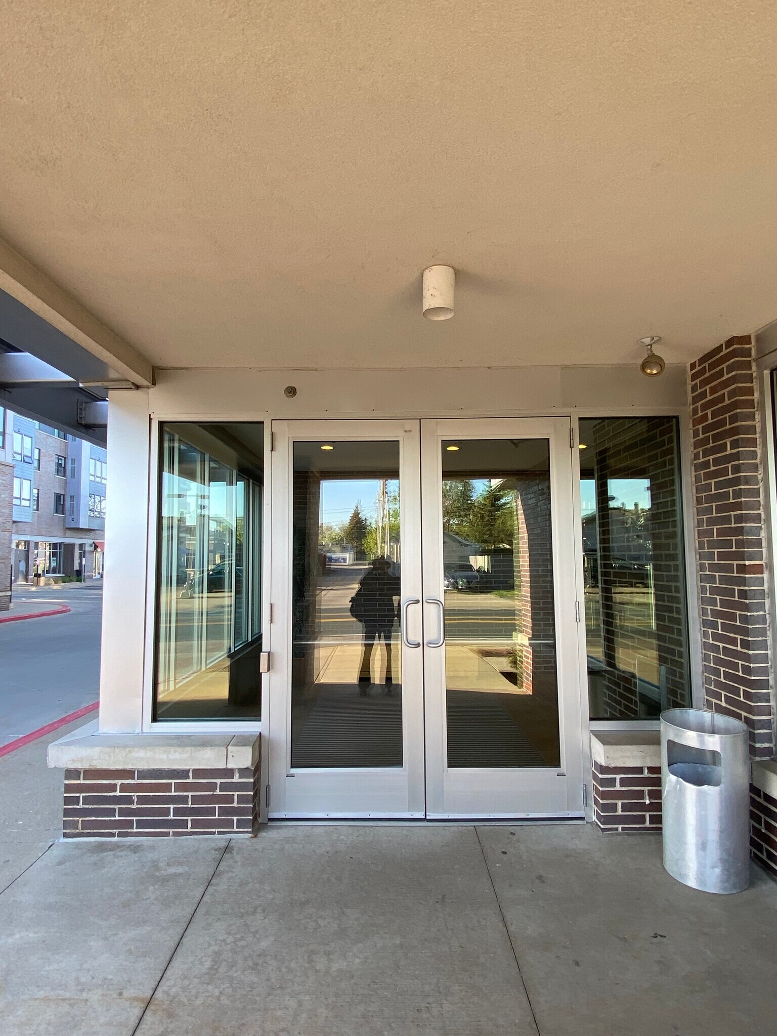 Building Photo - 7601 Aldrich Ave S