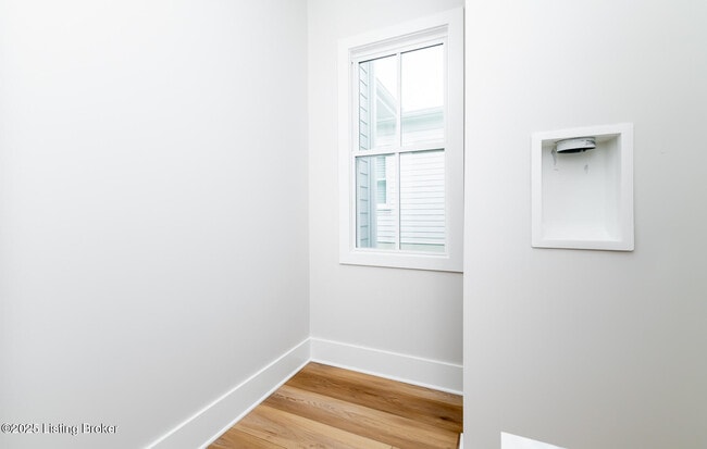 Building Photo - 6100 Passionflower Dr