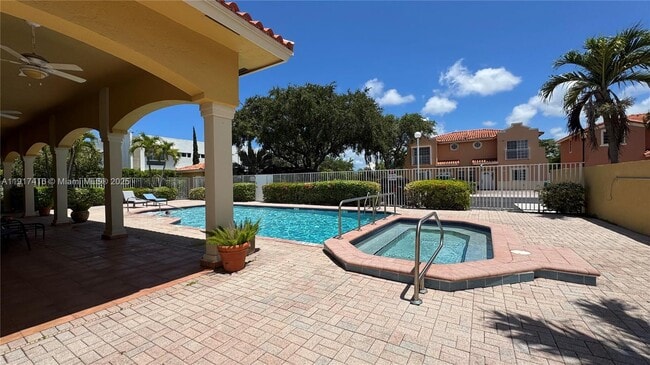 Building Photo - 9481 SW 78th Ave