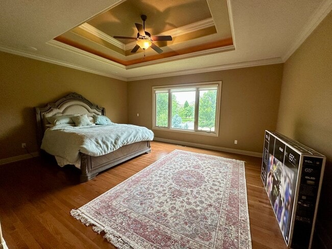 Building Photo - {9003} Wilshire Farms Reverse 1.5 Story Ho...
