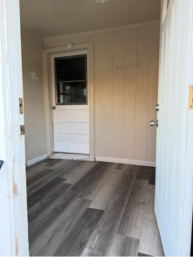 Building Photo - 9024 CA-99