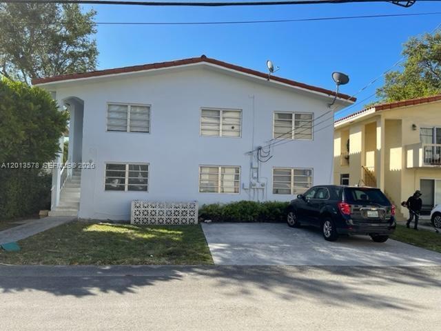 Building Photo - 517 Menendez Ave