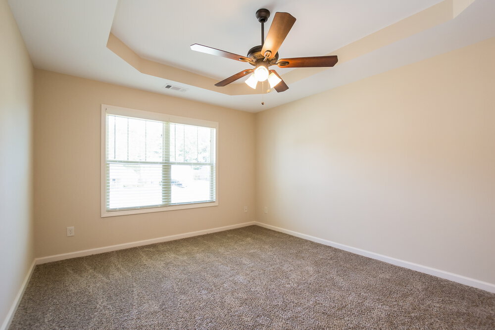 Building Photo - 323 Trailside Dr