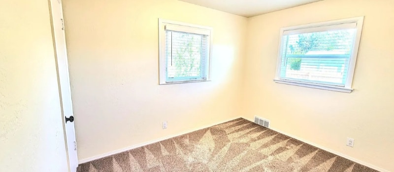 Building Photo - 819 N Idaho St