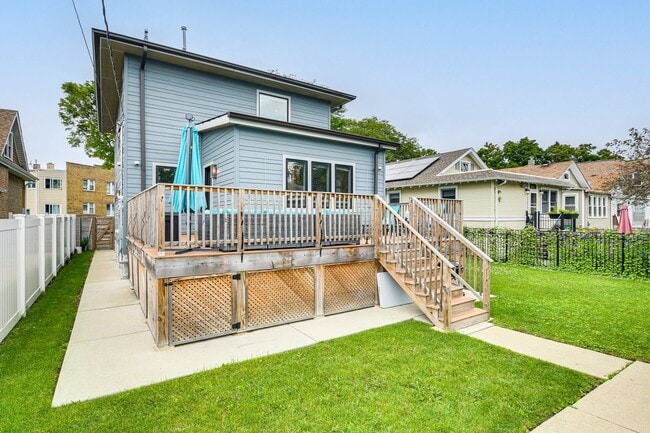 Building Photo - 4727 N Kiona Ave