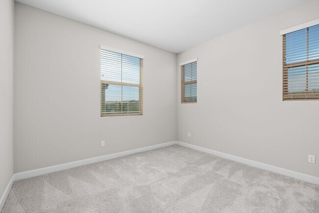 Building Photo - 1137 Delpy View Point