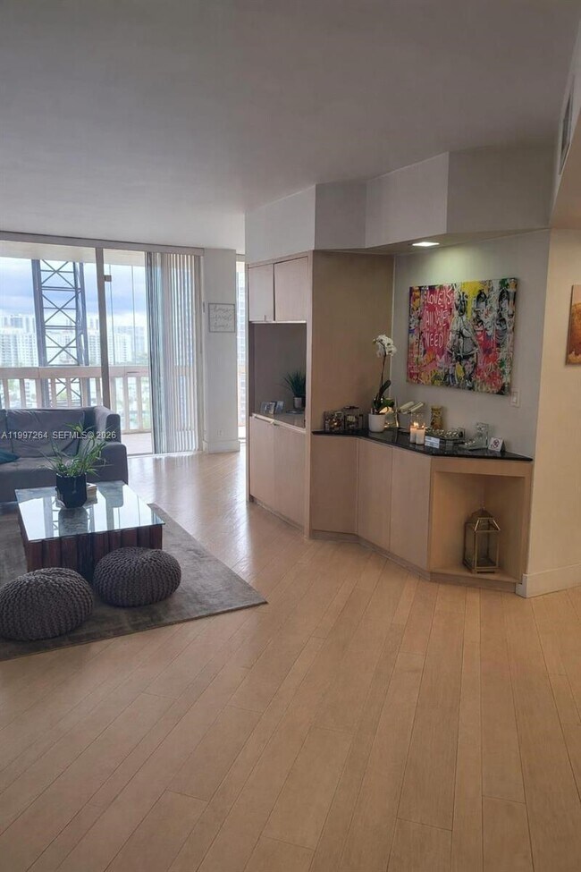 Building Photo - 19355 Turnberry Way