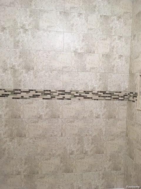 Building Photo - 954 Bloomfield Village Blvd