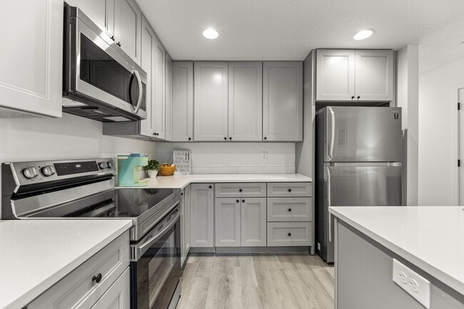 Building Photo - NEW CONSTRUCTION! Modern