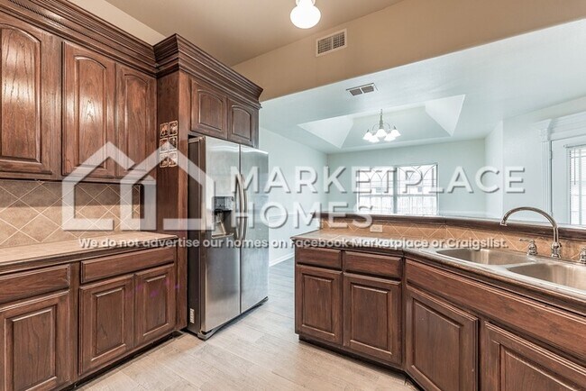 Building Photo - 5975 Diamondback