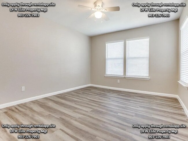 Building Photo - 3014 Poplar St