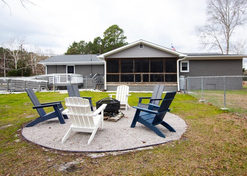 Building Photo - 2530 US-70
