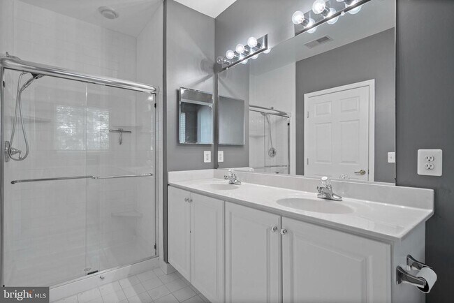Building Photo - 1024 Leeward Way
