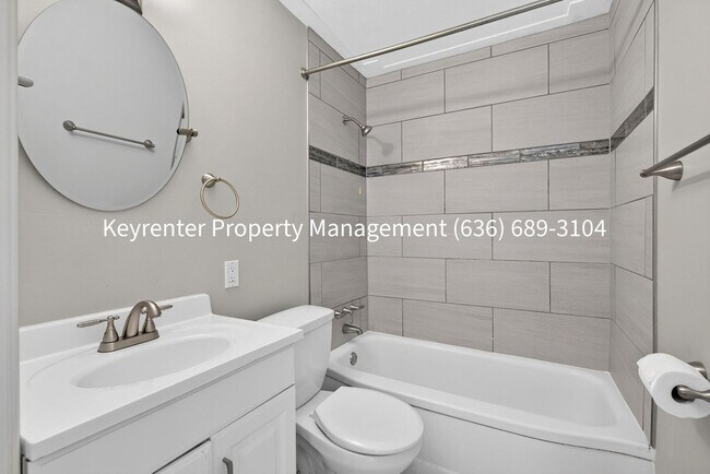 Building Photo - Fully Renovated 2BR/1BA Home for Rent