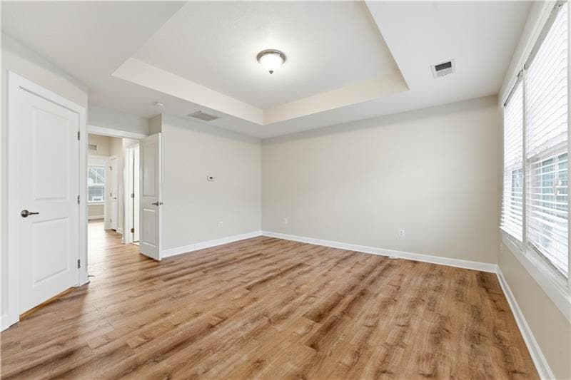 Building Photo - 335 Osona Ln