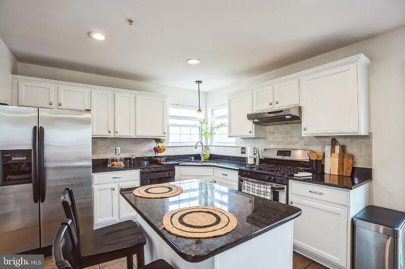 Building Photo - 10410 Pookey Way