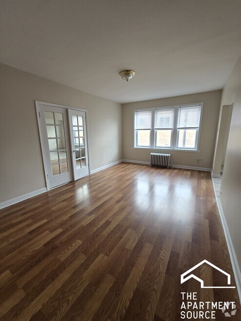Building Photo - 1333 W Birchwood Ave