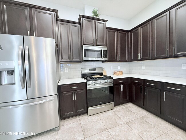Building Photo - 304 Green Turtle Ln
