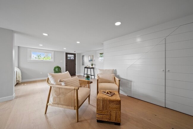 Building Photo - 58 Breezy Hill Terrace