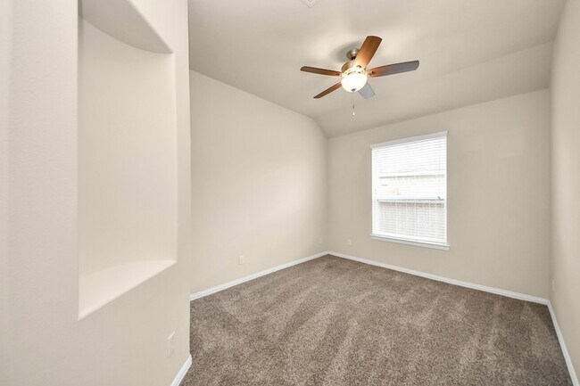 Building Photo - 3058 Winterberry Ln