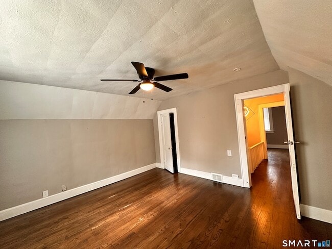 Building Photo - 74 Mt Pleasant St