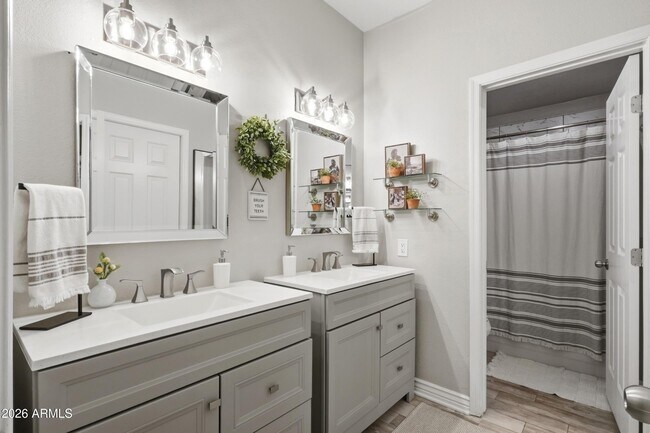 Building Photo - 11515 N 91st St