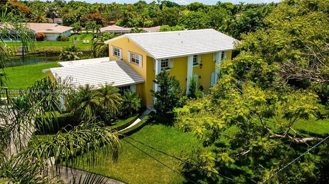 Building Photo - 11401 SW 72nd Plz