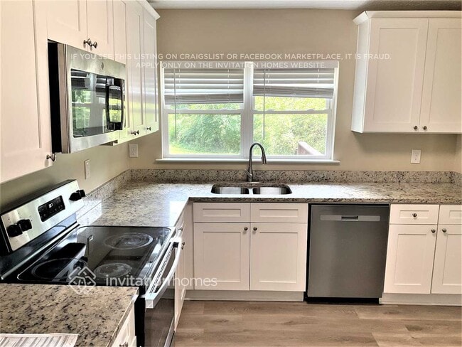 Building Photo - 3141 Flat Shoals Rd