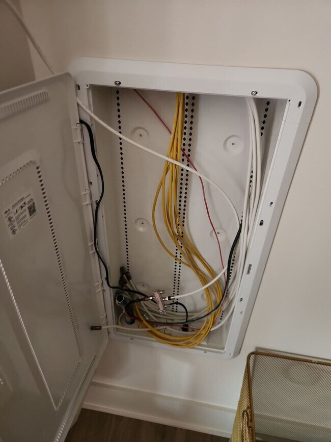 Building Photo - 1315 16th Ave S