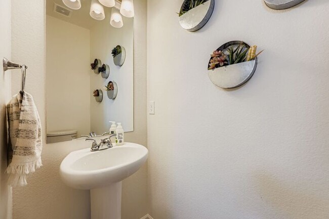 Building Photo - 9335 Arklow Wy