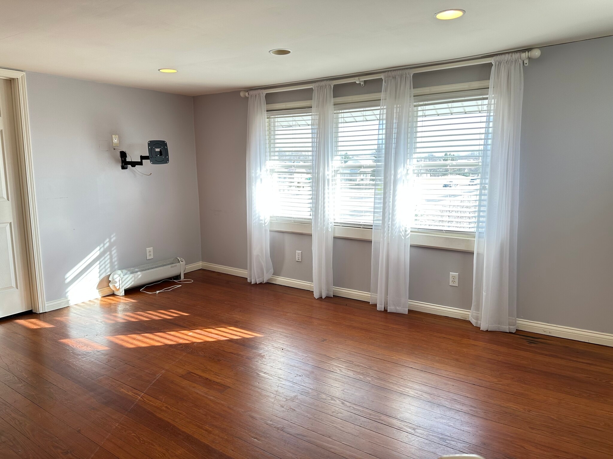 Loft / Bedroom 3 - 18111 Grassy Branch Rd