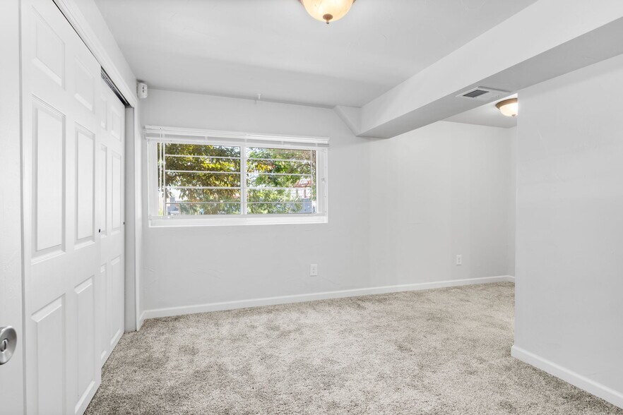 Building Photo - 3050 West 32nd Avenue