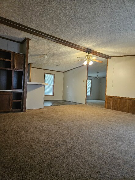Building Photo - 2667 Popham Rd