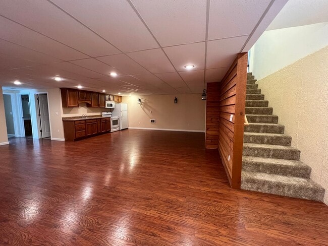 Building Photo - Bright 2 Bed / 2 Bath Basement Apartment with Garage Access – Driggs, ID