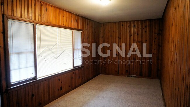 Building Photo - 7230 4th Ave S