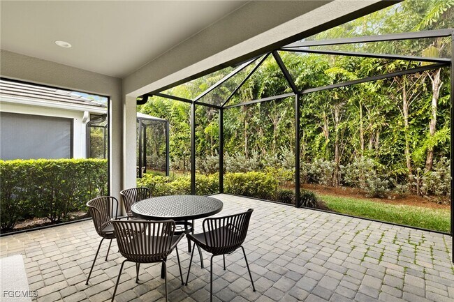 Building Photo - 11755 Solano Dr
