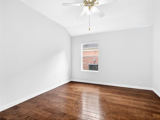 Building Photo - 1817 Newton Dr