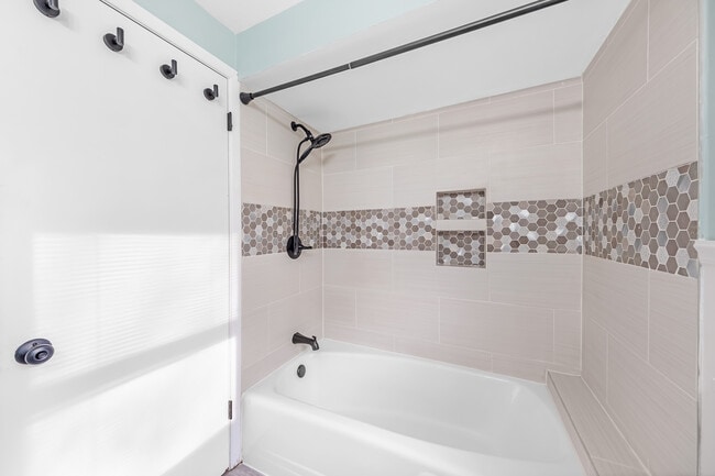 Building Photo - Ward Road SFH