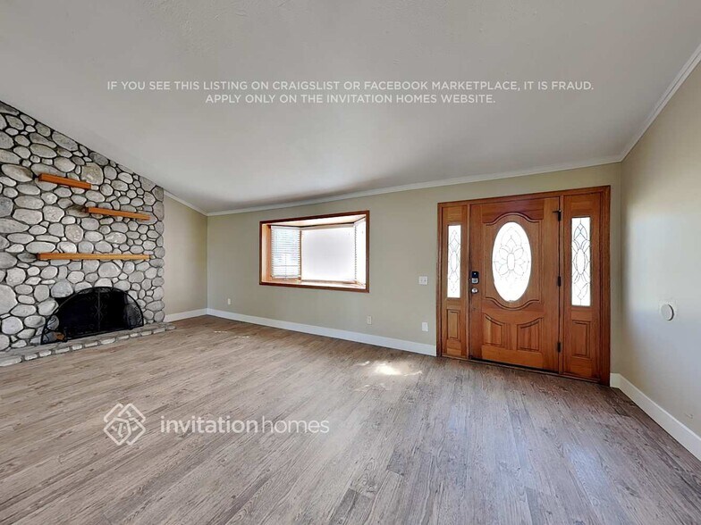 Building Photo - 1504 Cole Ave