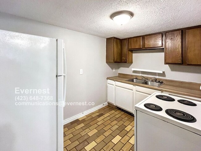 Building Photo - 5727 N Morgan Ln