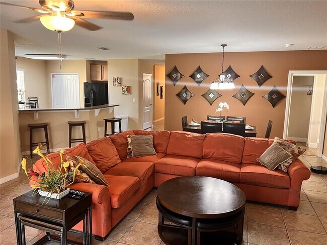 Building Photo - 9017 Paolos Pl