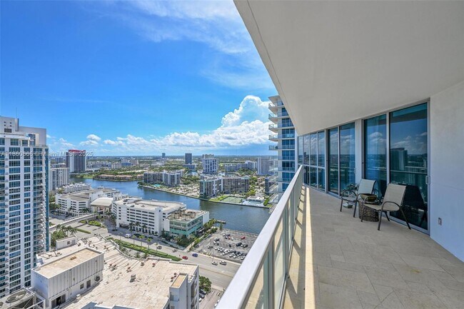 Building Photo - 3101 S Ocean Dr