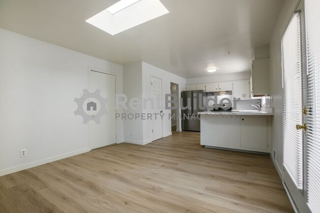 Building Photo - CALL US TODAY AT (505) 808-6467 TO SCHEDUL...