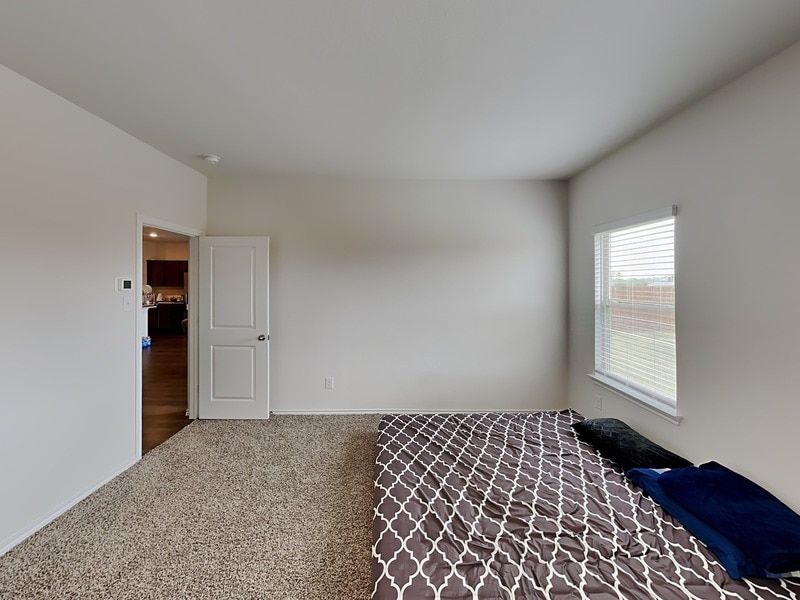 Building Photo - 713 Glover Dr