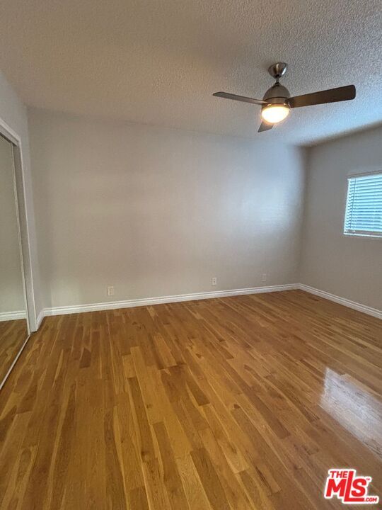 Building Photo - 2488 Beachwood Dr