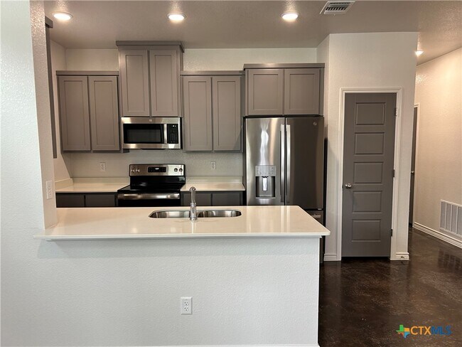 Building Photo - 315 A Riptide Dr
