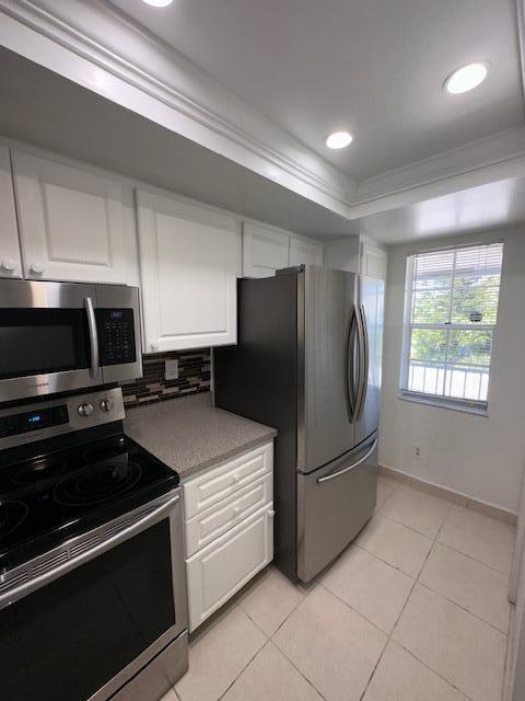 Building Photo - 905 Southridge Rd