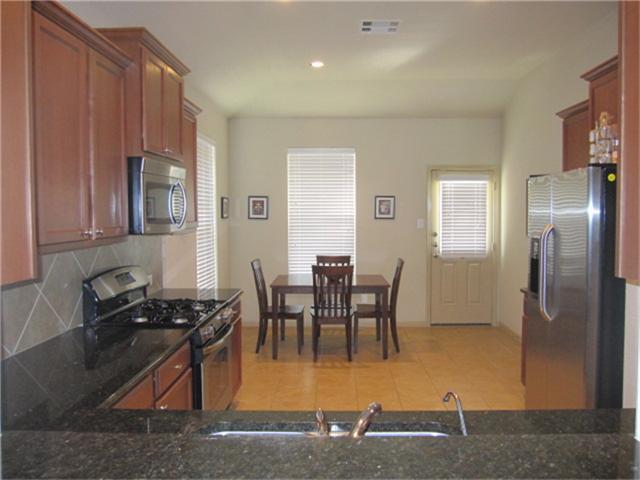 Building Photo - 26423 Longview Creek Dr